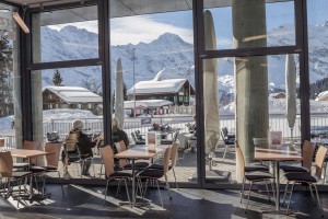 Cafeteria Sicht auf Eisbahn